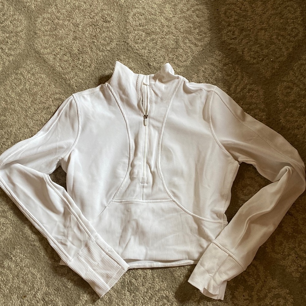 Lululemon cropped quarter zip